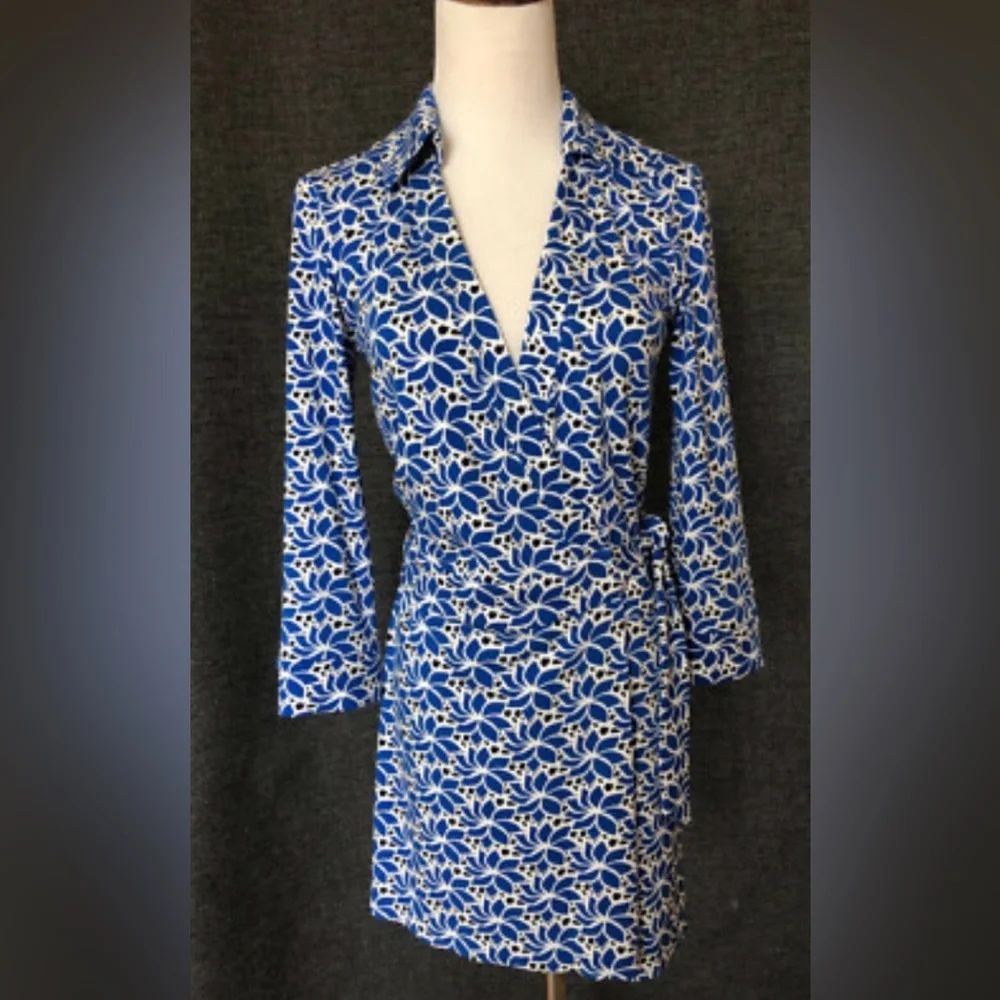 Diane von Furstenberg (DVF) Celeste Printed Silk Romper - Size 14 - Picture 2 of 5